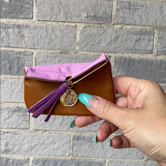 Lilac and tan leather coin purse - Picture 11 of 14